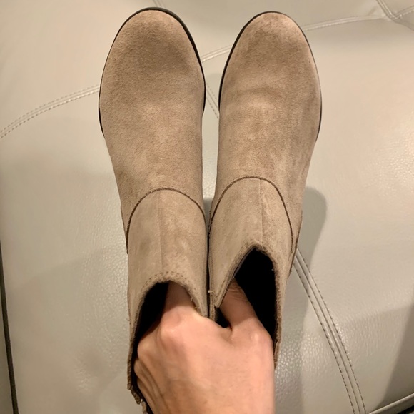 ✨FINAL PRICE Sorel (NWOT) Lolla Chelsea Bootie S6✨ - Picture 3 of 7